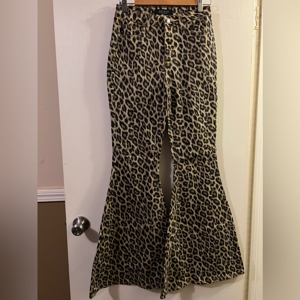 Judy Blue Size 5 leopard print jeans